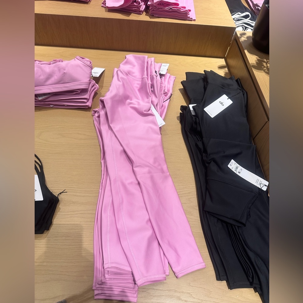 ALO Yoga Blush Airlift Leggings